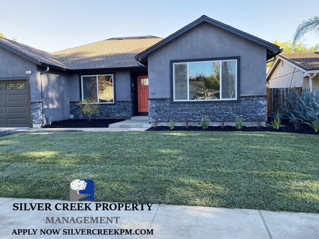 Primary Photo - A BEAUTIFUL AND NEWLY REMODELED DOWNTOWN P...