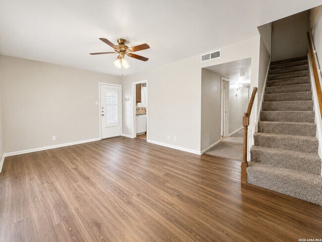 Building Photo - 342 E Terra Alta Dr