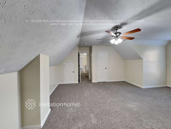 Building Photo - 3300 Glen Summit Ln