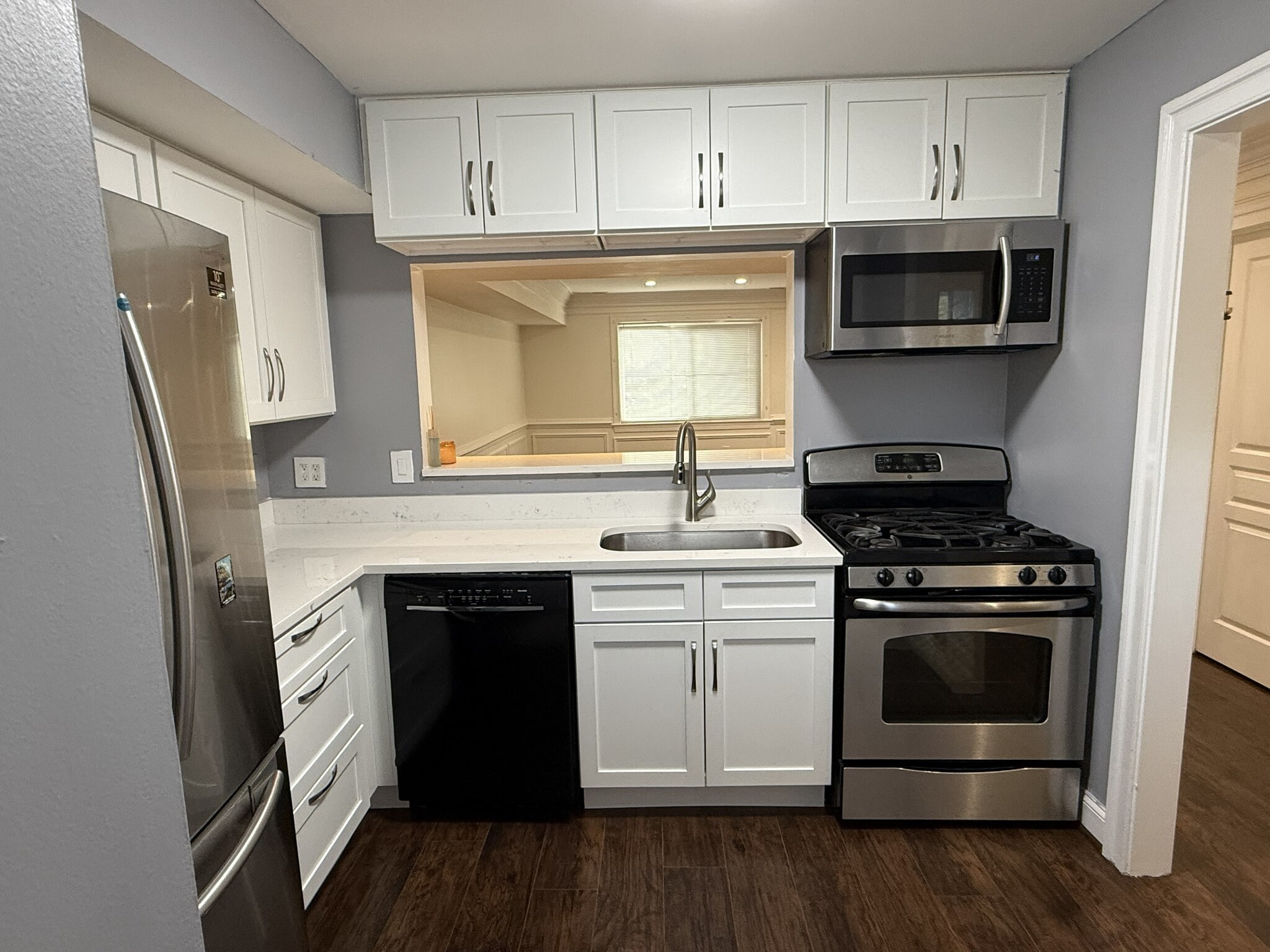 Building Photo - 5909 Mayflower Ct