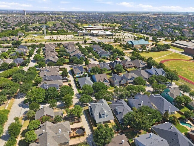 Building Photo - 3403 Oakleigh Ln