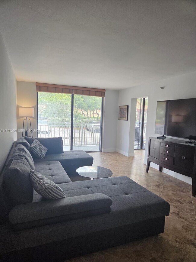 Building Photo - 210 174th St