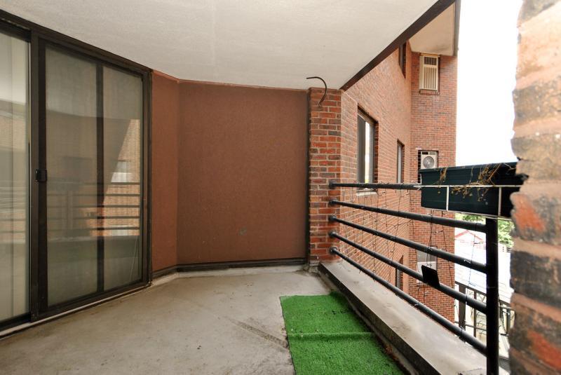 Building Photo - 158 Kelton St