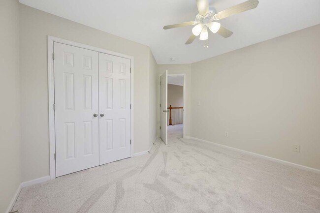 Building Photo - Beautiful 3 BR/2.5 Bath Home in Lyons Farm Community Durham!