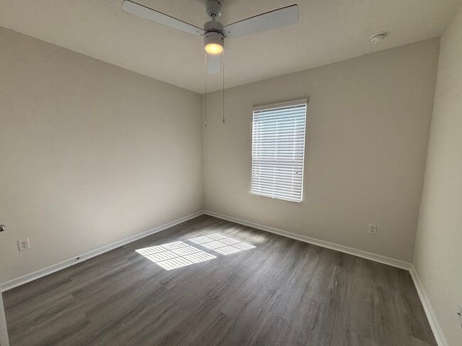 Building Photo - 396 Arbor Lakes Dr