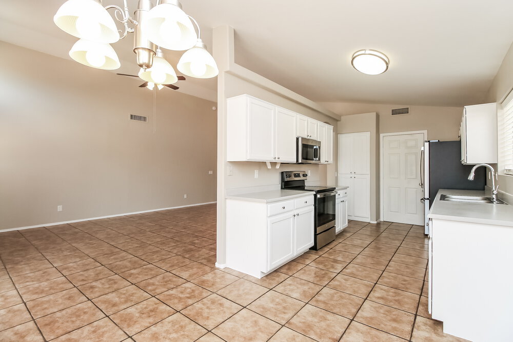 Building Photo - 1702 W Jupiter Way