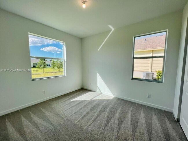 Building Photo - 1079 Haywagon Trl