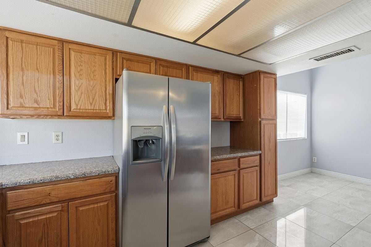 Building Photo - 17853 N 43rd Dr