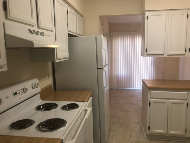 Building Photo - 4101-9 Five Oaks Drive, Durham, NC 27707