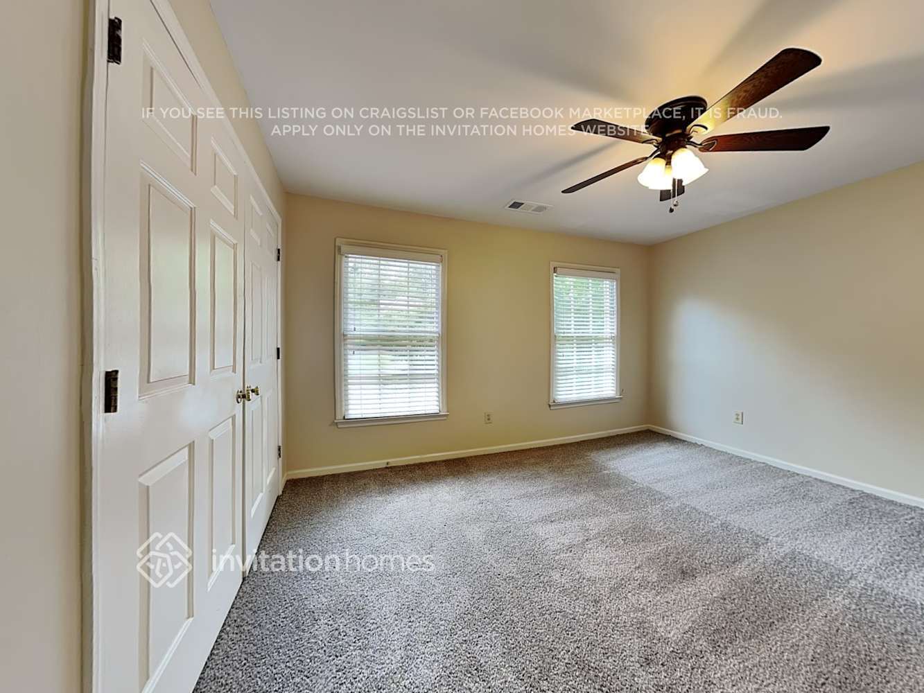 Building Photo - 9320 N Lake Dr