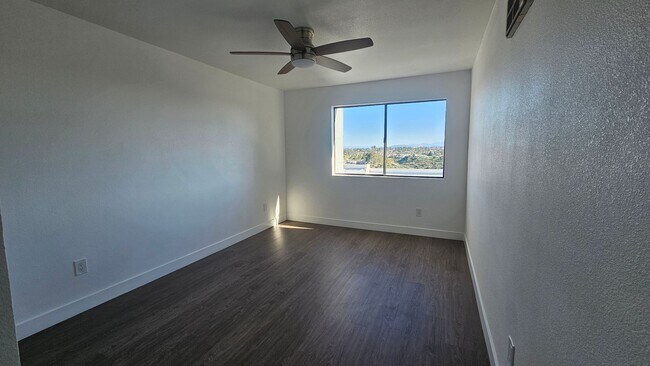 Building Photo - Beautiful 2BD 1.5BA Recently Remodeled Condo in Forest Park Plaza