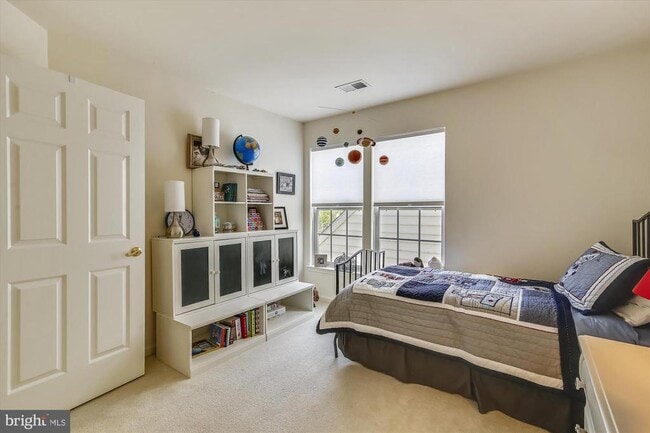 Building Photo - 350 Tannery Dr