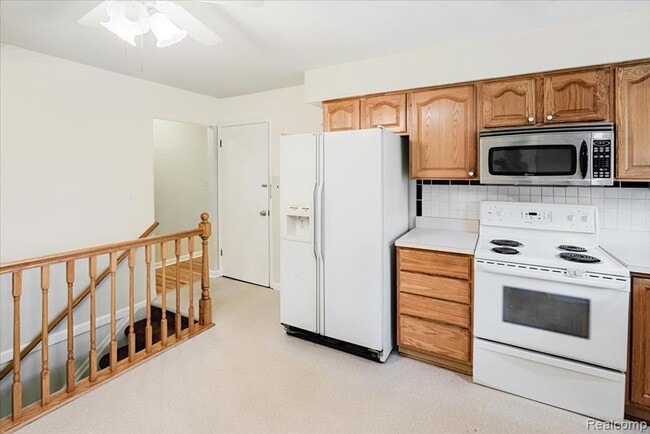 Building Photo - Location! Location! Location!