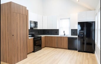 Building Photo - Newly Constructed Single-Family Home For R...