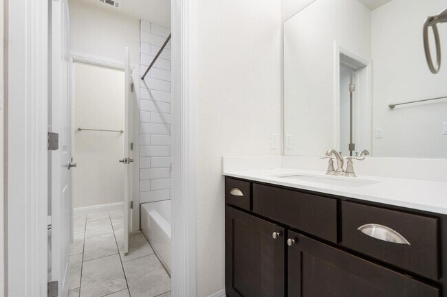 Building Photo - 2304 Arroyo Grande