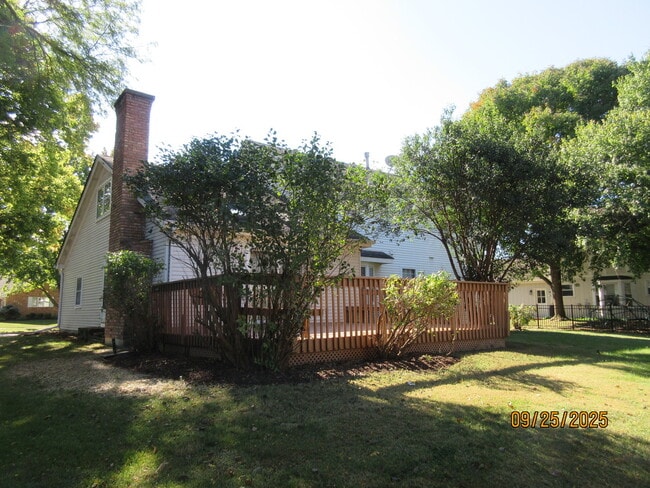 Building Photo - 1055 E Gartner Rd