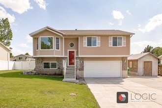 Building Photo - 835 W 2400 N St