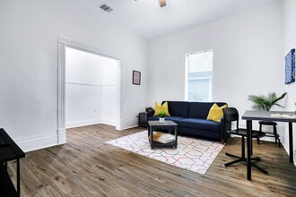 Building Photo - 243 Porter St