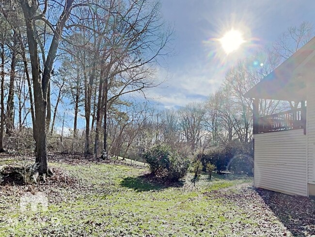 Building Photo - 3255 Sharon Ln