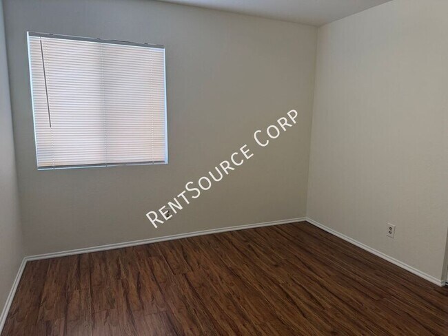 Building Photo - 37051 Boxleaf Rd