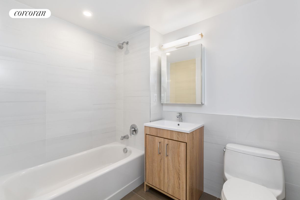 Building Photo - 1516 Park Ave