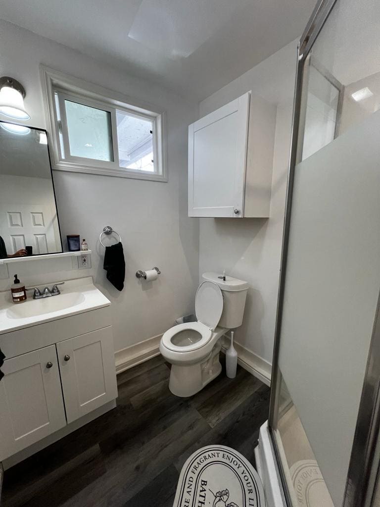 Building Photo - 340 1/2 Rennie Ave