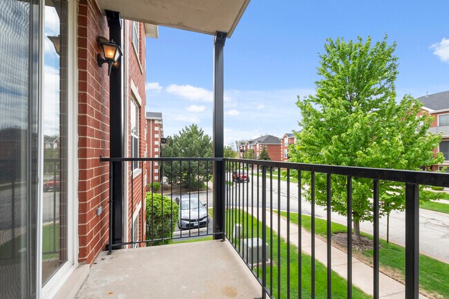 Building Photo - 16641 Liberty Cir