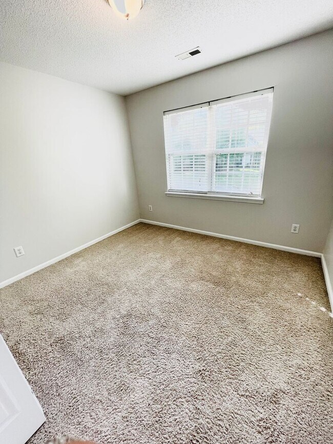 Building Photo - Coming Soon! Lovely 3 Bedroom Spacious 2 S...