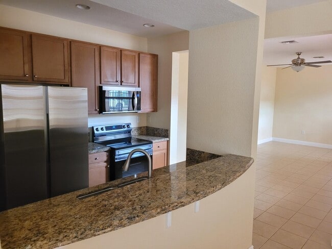 Building Photo - 1145 SW 147th Ter