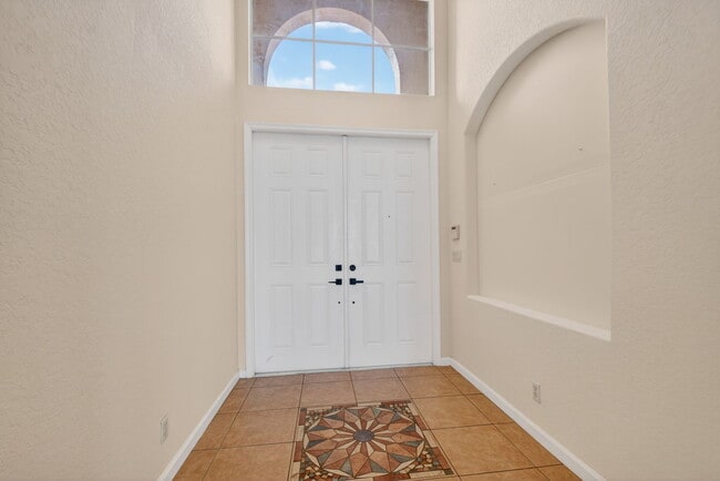 Building Photo - 6068 Pond Bluff Ct