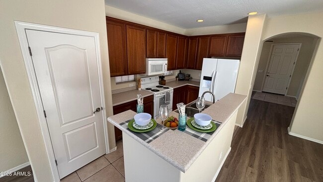 Building Photo - 3899 S Cricket Dr