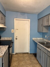 Building Photo - 1702 Novel Cir