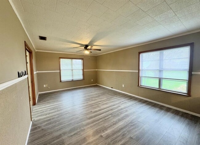 Building Photo - 110 Marek Rd