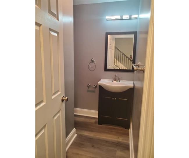 Building Photo - 1607 Division St