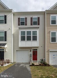 Building Photo - 250 Schramm Lp