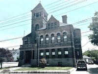 Building Photo - 24 Front St