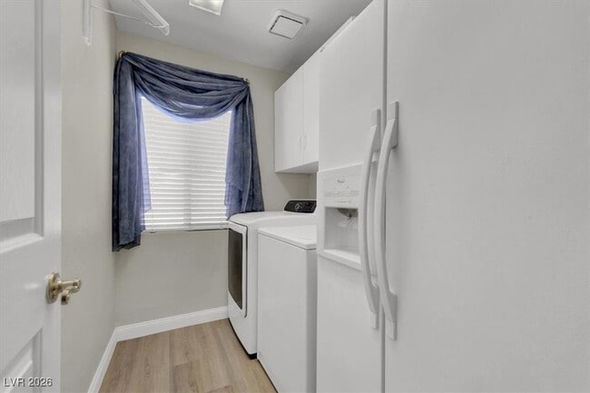 Building Photo - 8932 Bracken Cliff Ct