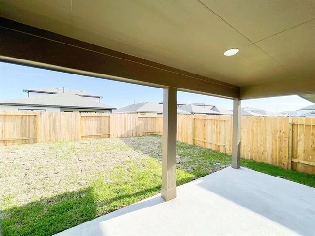 Building Photo - 18815 Oswin Haven Ln