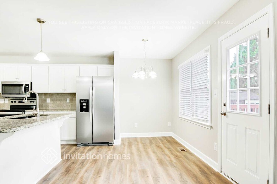 Building Photo - 109 Woodsorrell Ct