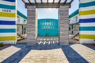 Building Photo - Surf Lodge