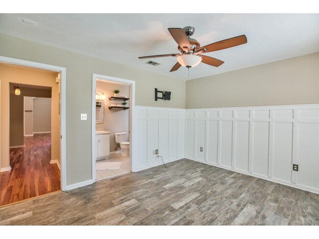 Building Photo - 1330 Pawnee Pointe Ct