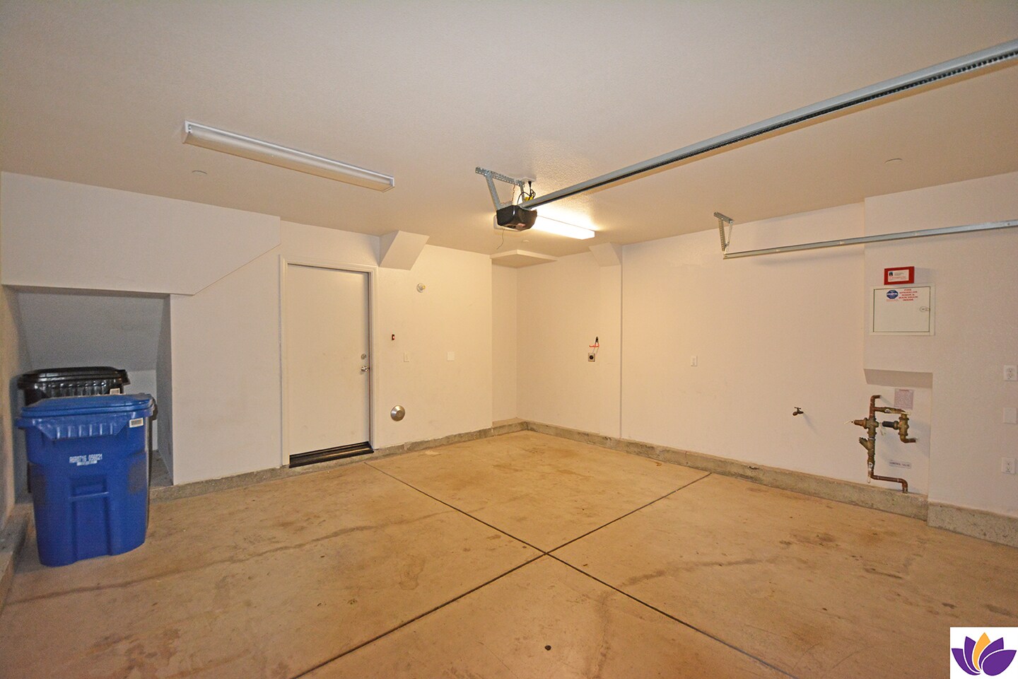 Building Photo - 14107 W Birch Ln