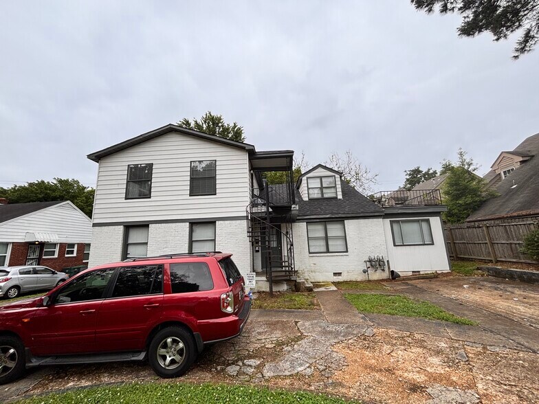 Primary Photo - 3523 Barwood Cir