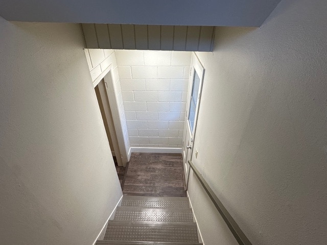 Building Photo - 49751 Pierce Dr