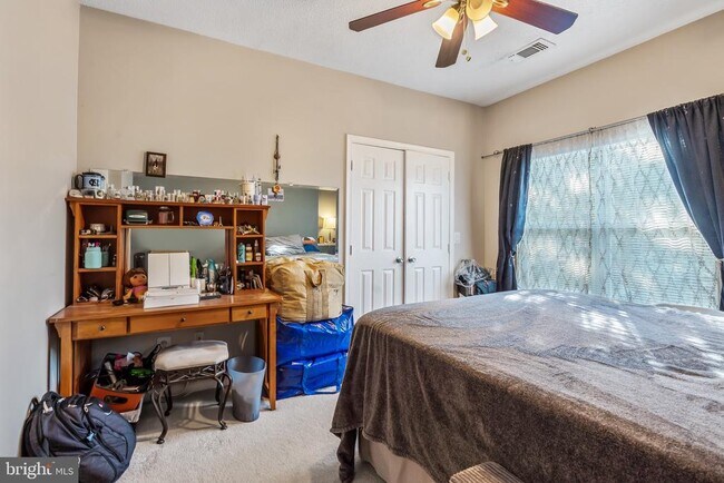 Building Photo - 14301 Grape Holly Grove