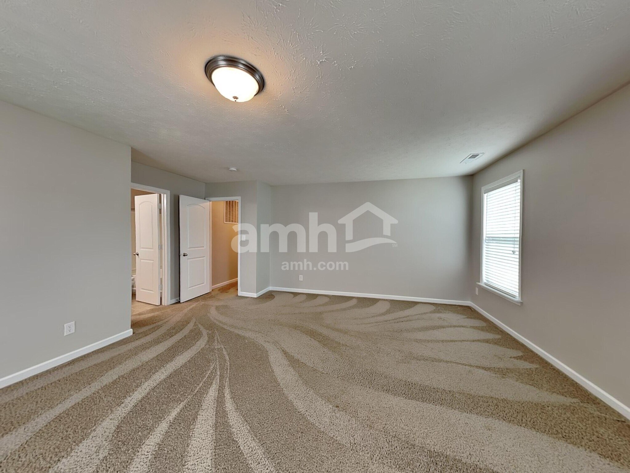 Building Photo - 2364 Blackthorn Dr