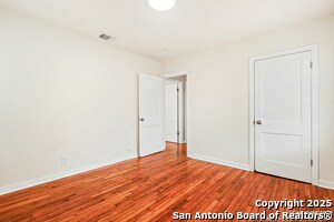 Building Photo - 123 Colton Dr