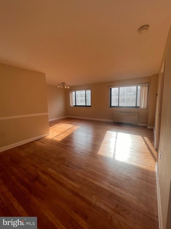 Building Photo - 1200 S Arlington Ridge Rd