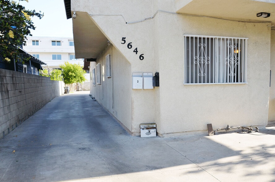 Building Photo - 5646 La Mirada Ave