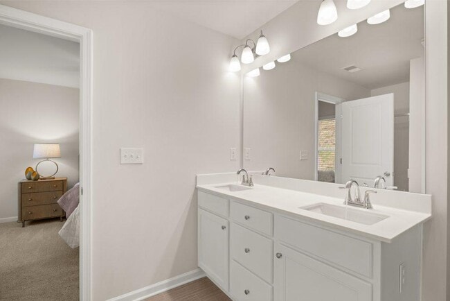 Building Photo - 4285 Notting Hill Dr SW